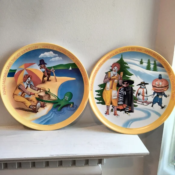80' McDonald's Plastic Plate×4 マクドナルド絵皿 1977年製 McDonald's マクドナルド プラスチック プレート